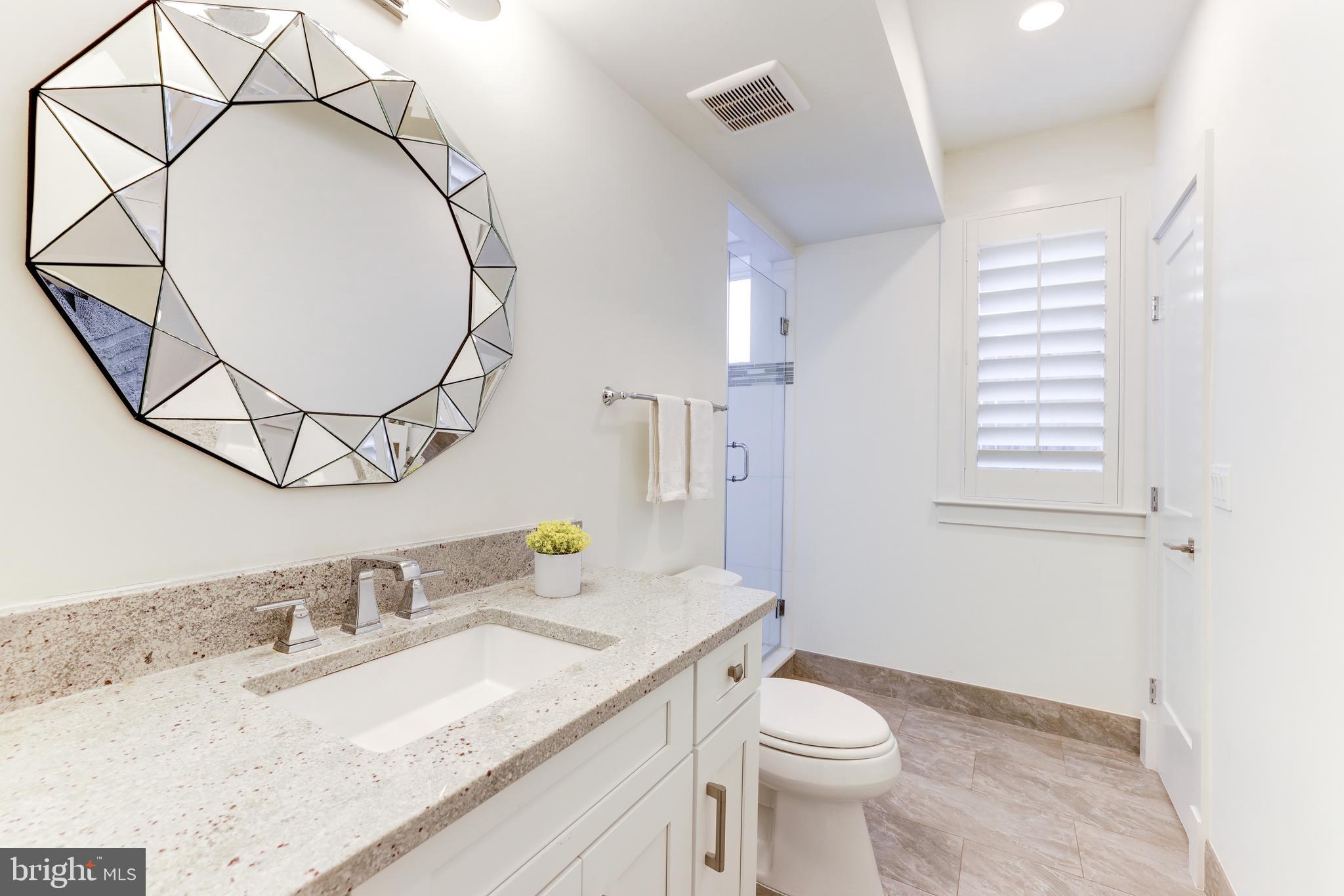 BROYHILLS MCLEAN ESTATES - Residential