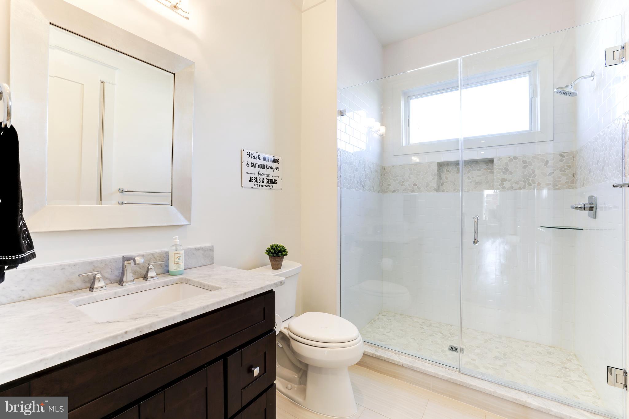 BROYHILLS MCLEAN ESTATES - Residential