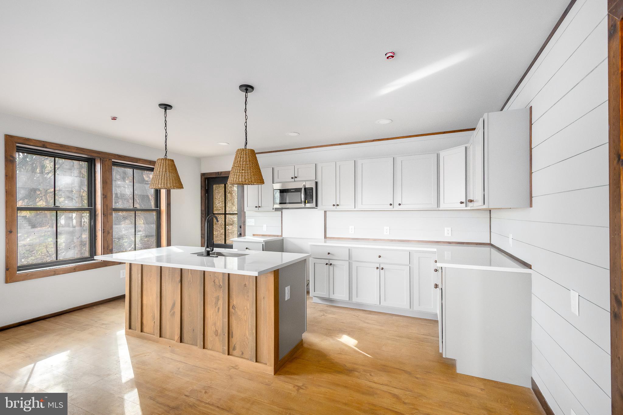 226 N HAMMOND STREET