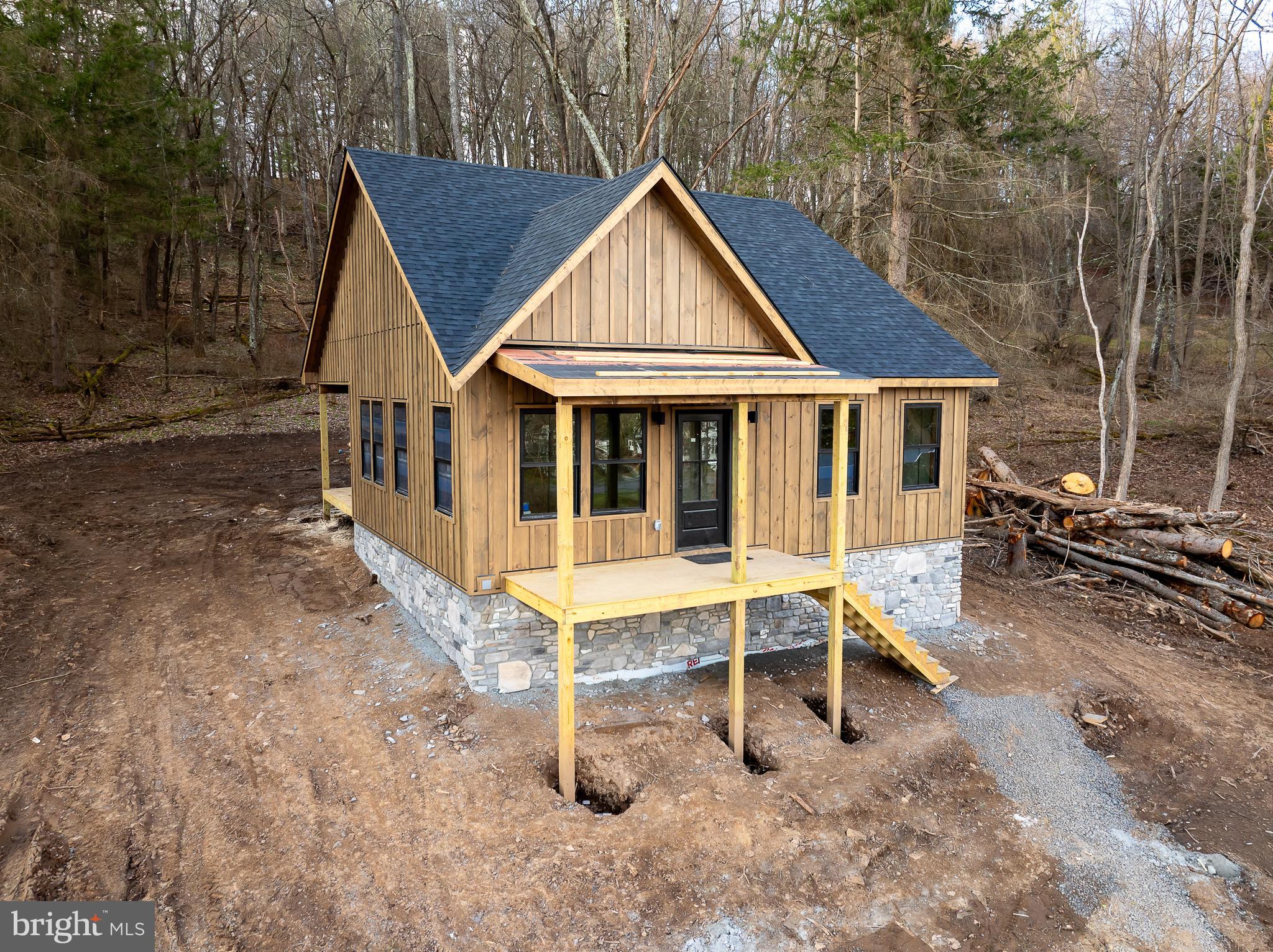 226 N HAMMOND STREET