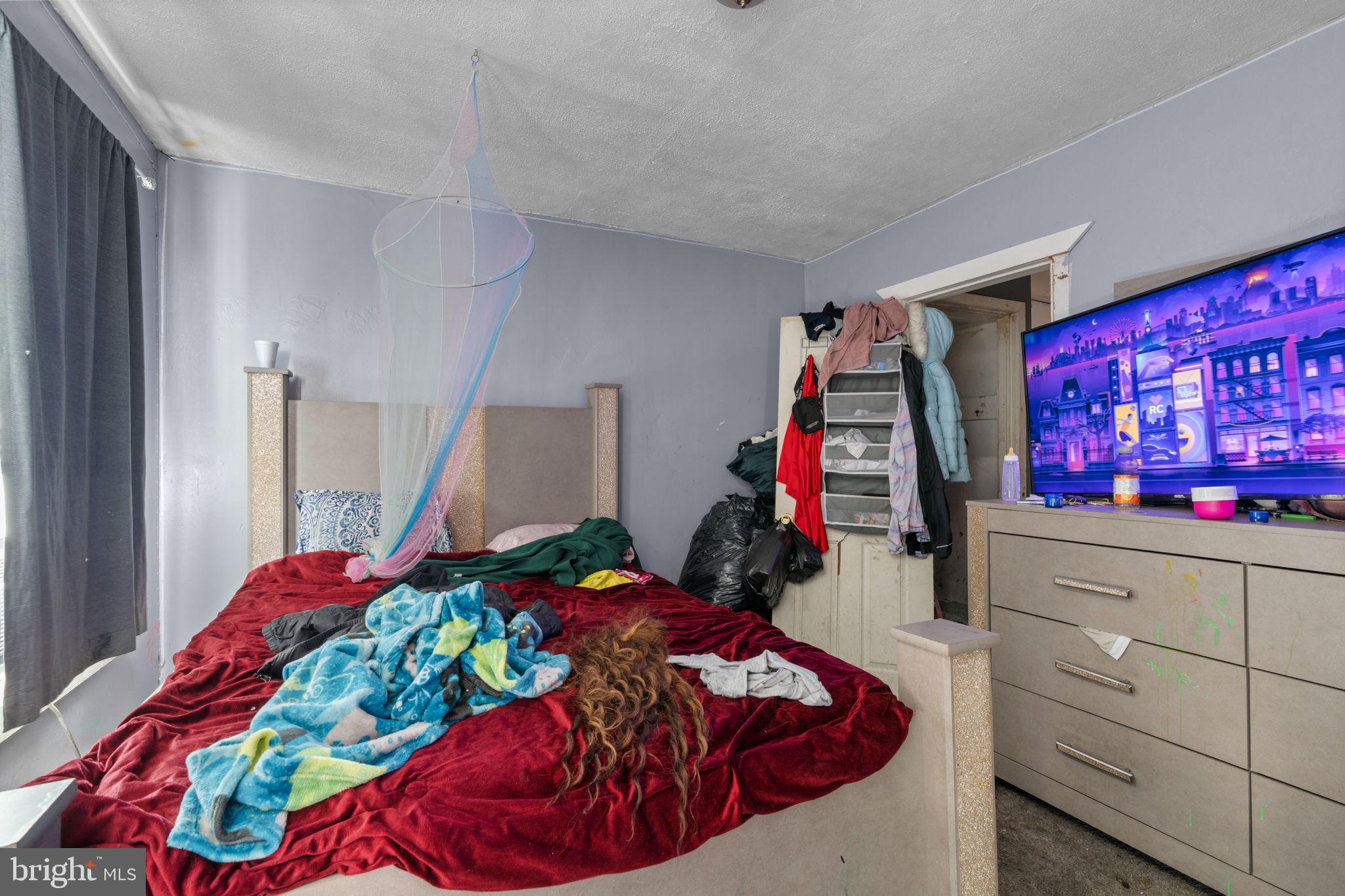 KENSINGTON - Residential