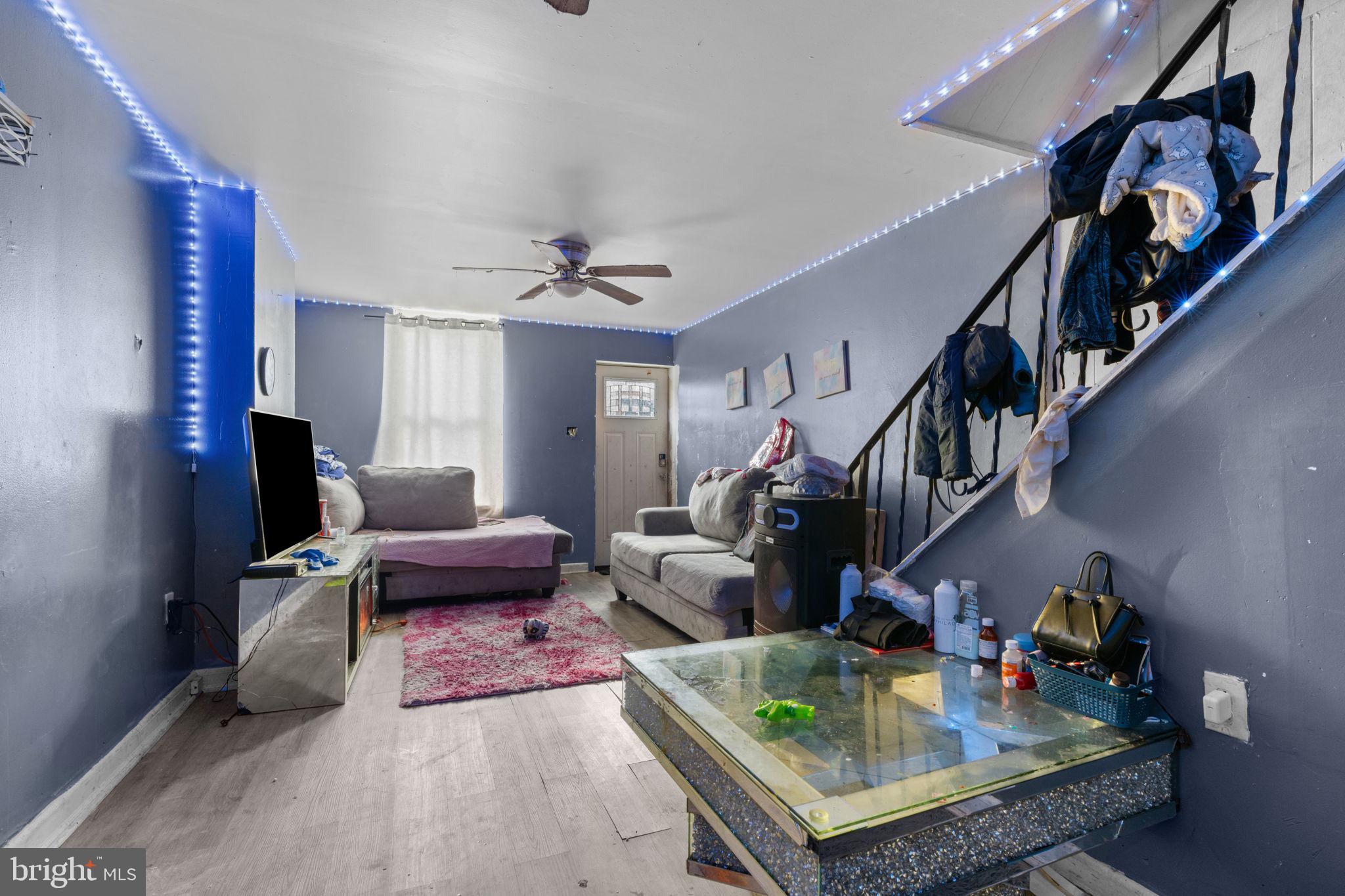 KENSINGTON - Residential