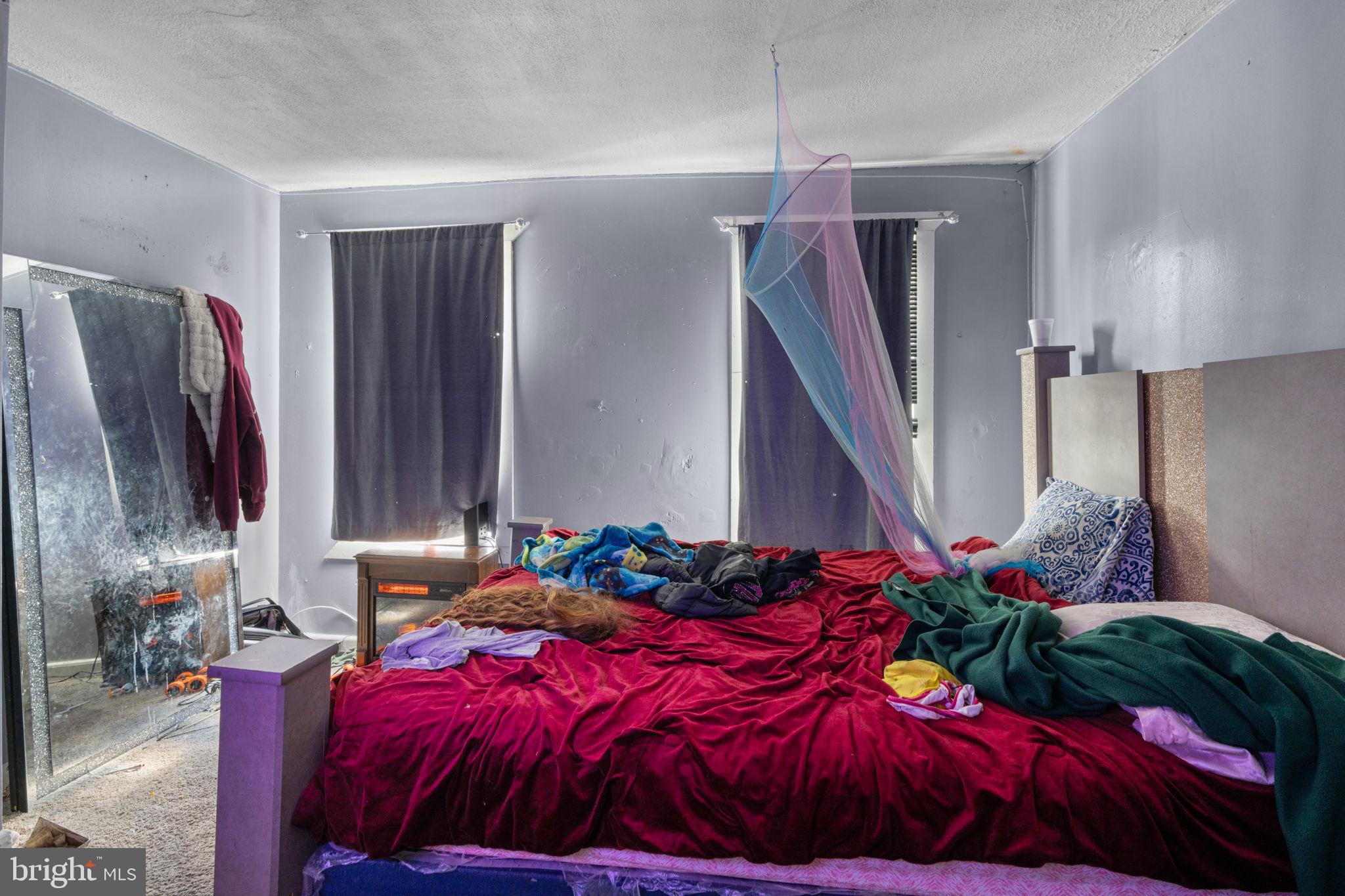 KENSINGTON - Residential