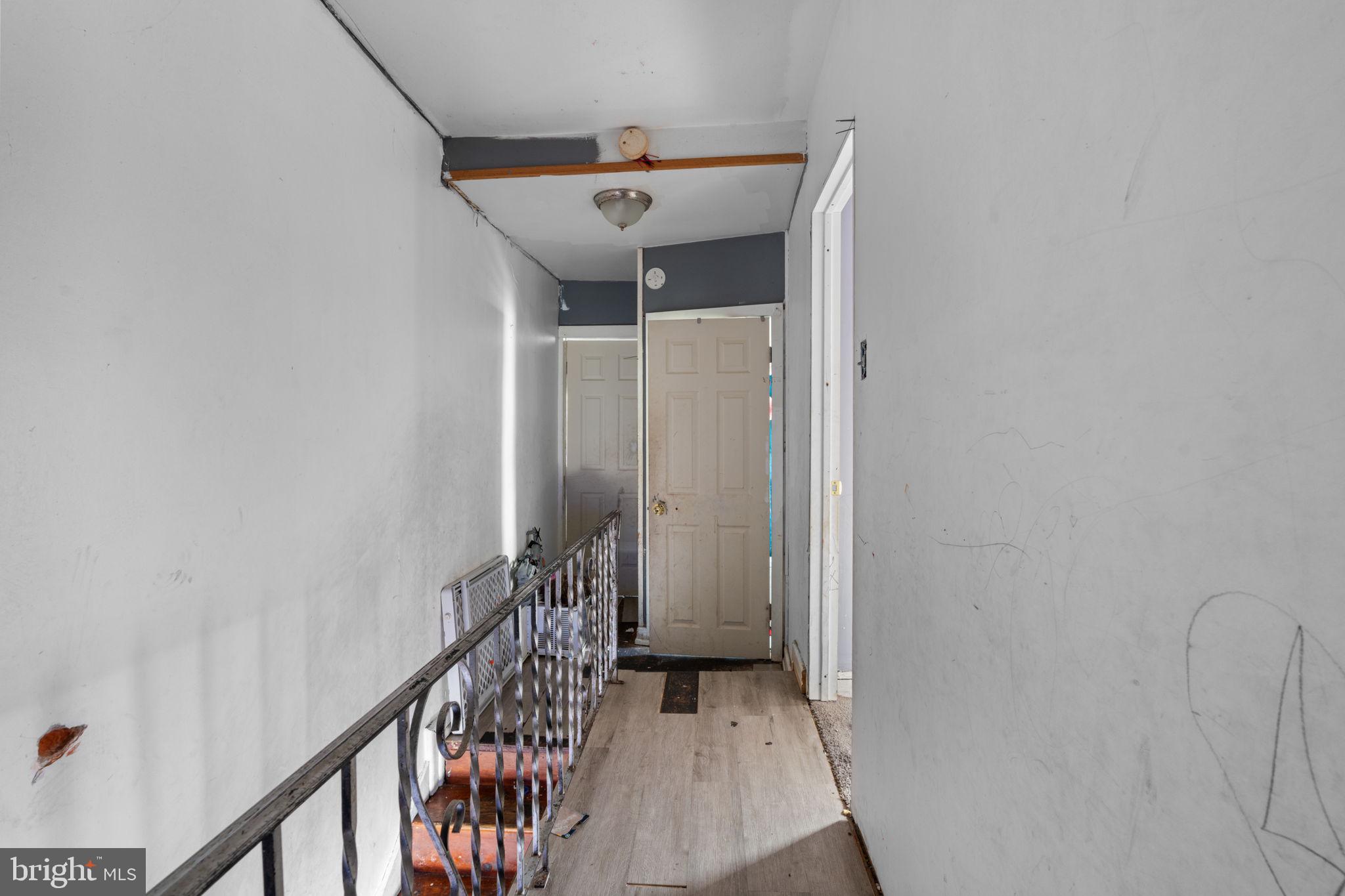 KENSINGTON - Residential