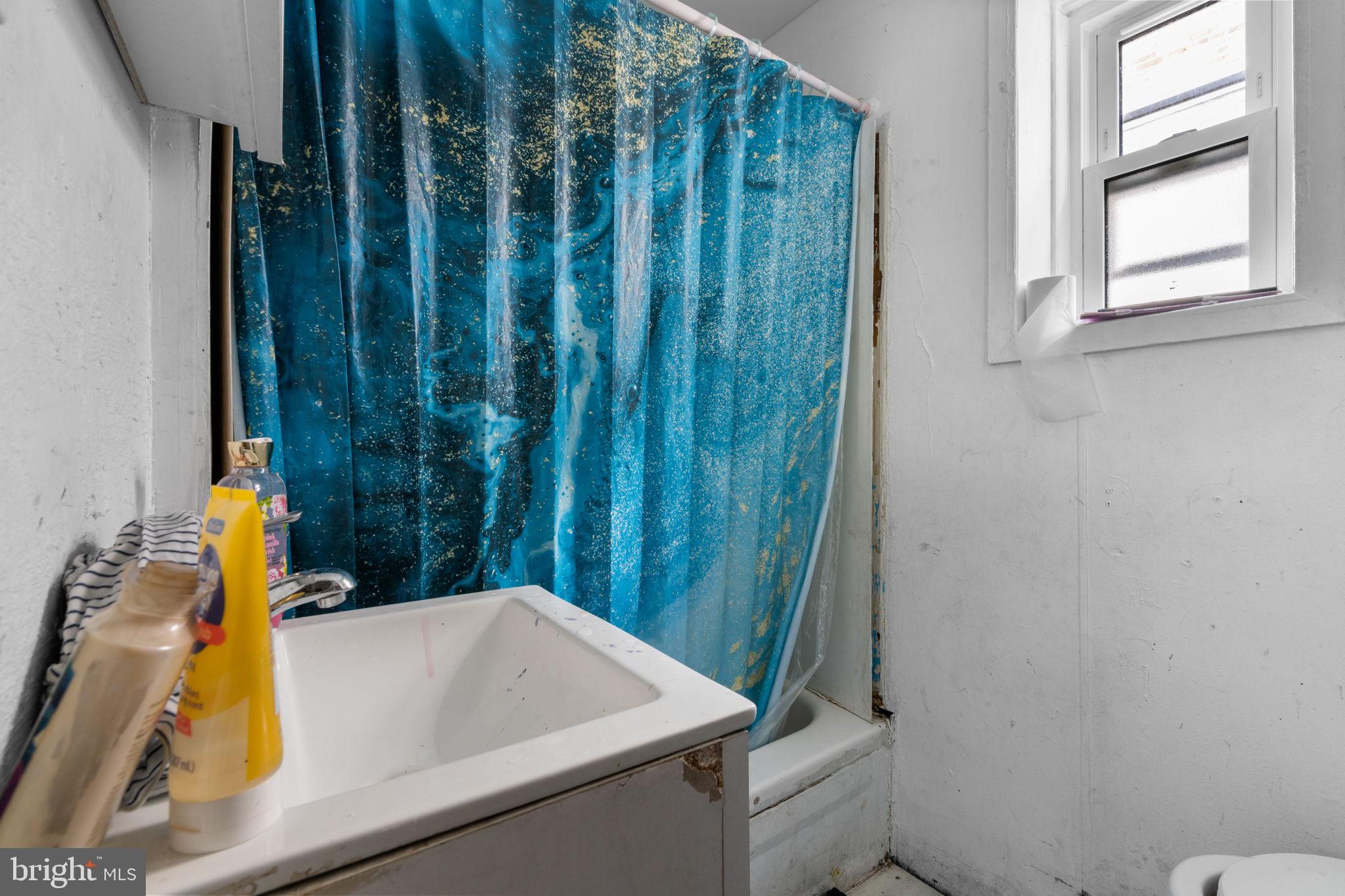 KENSINGTON - Residential