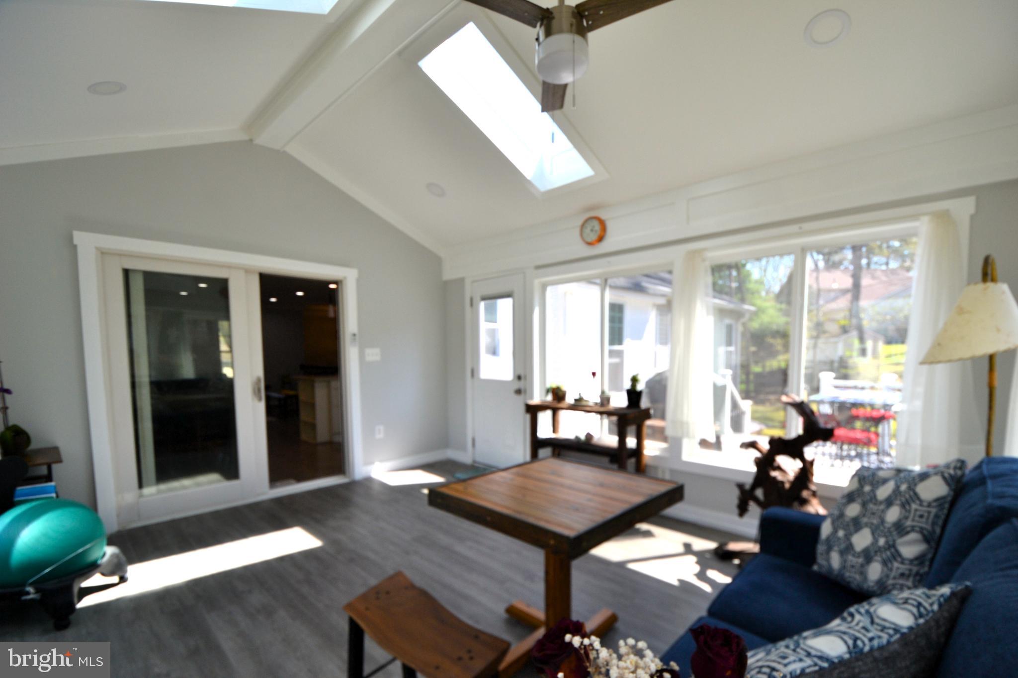 BURKE CENTRE - Residential