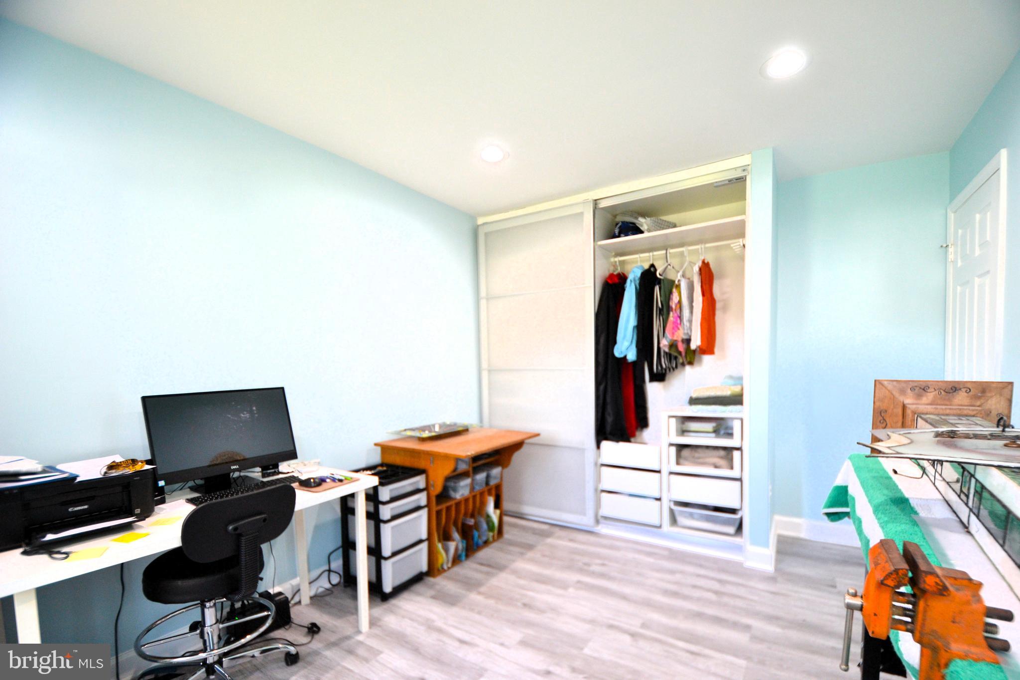 BURKE CENTRE - Residential