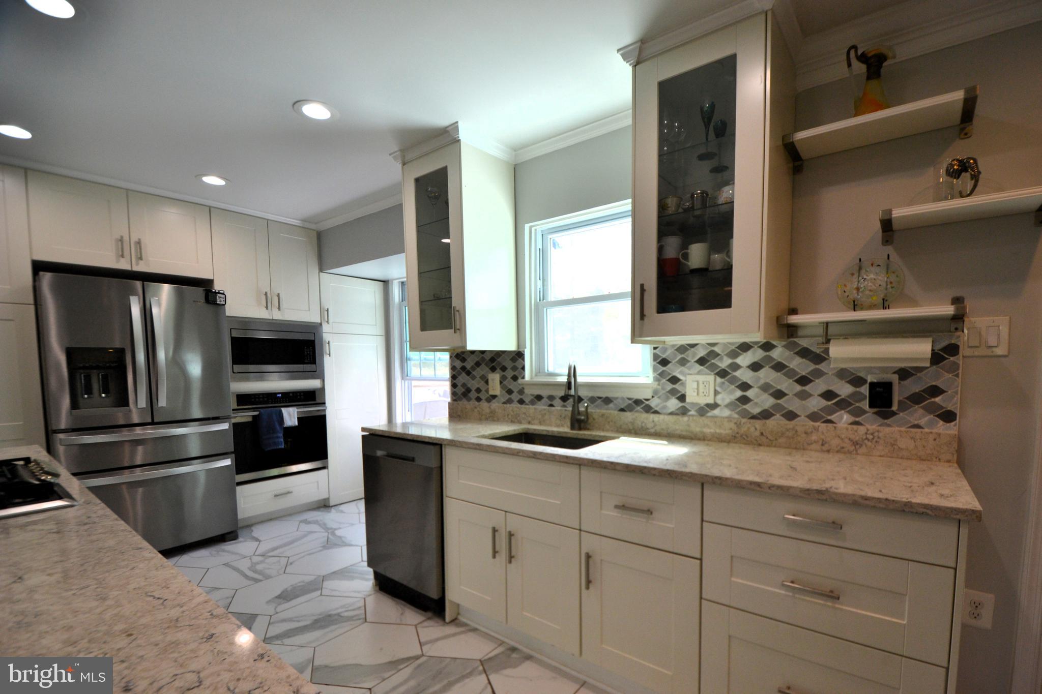 BURKE CENTRE - Residential