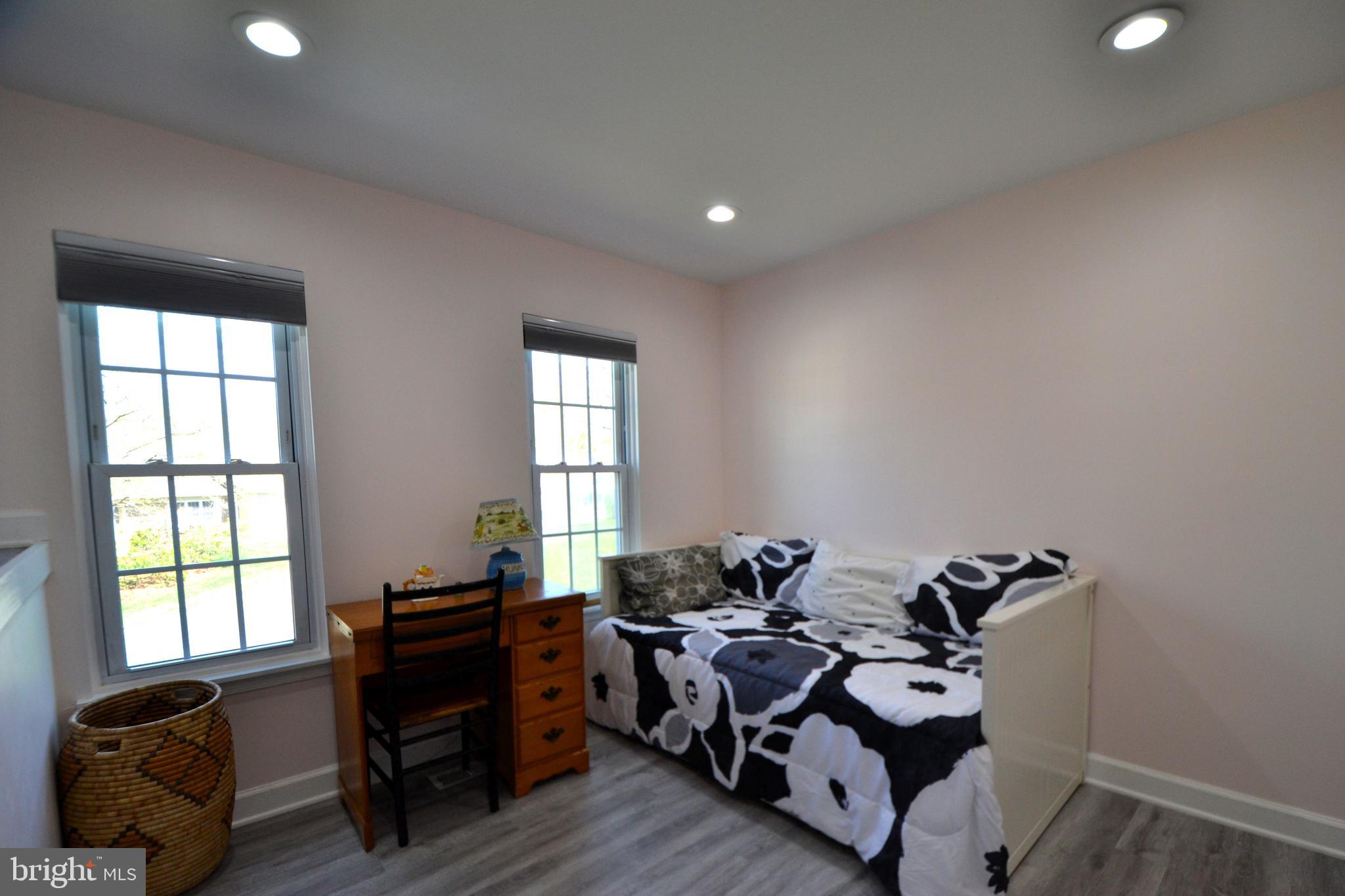 BURKE CENTRE - Residential