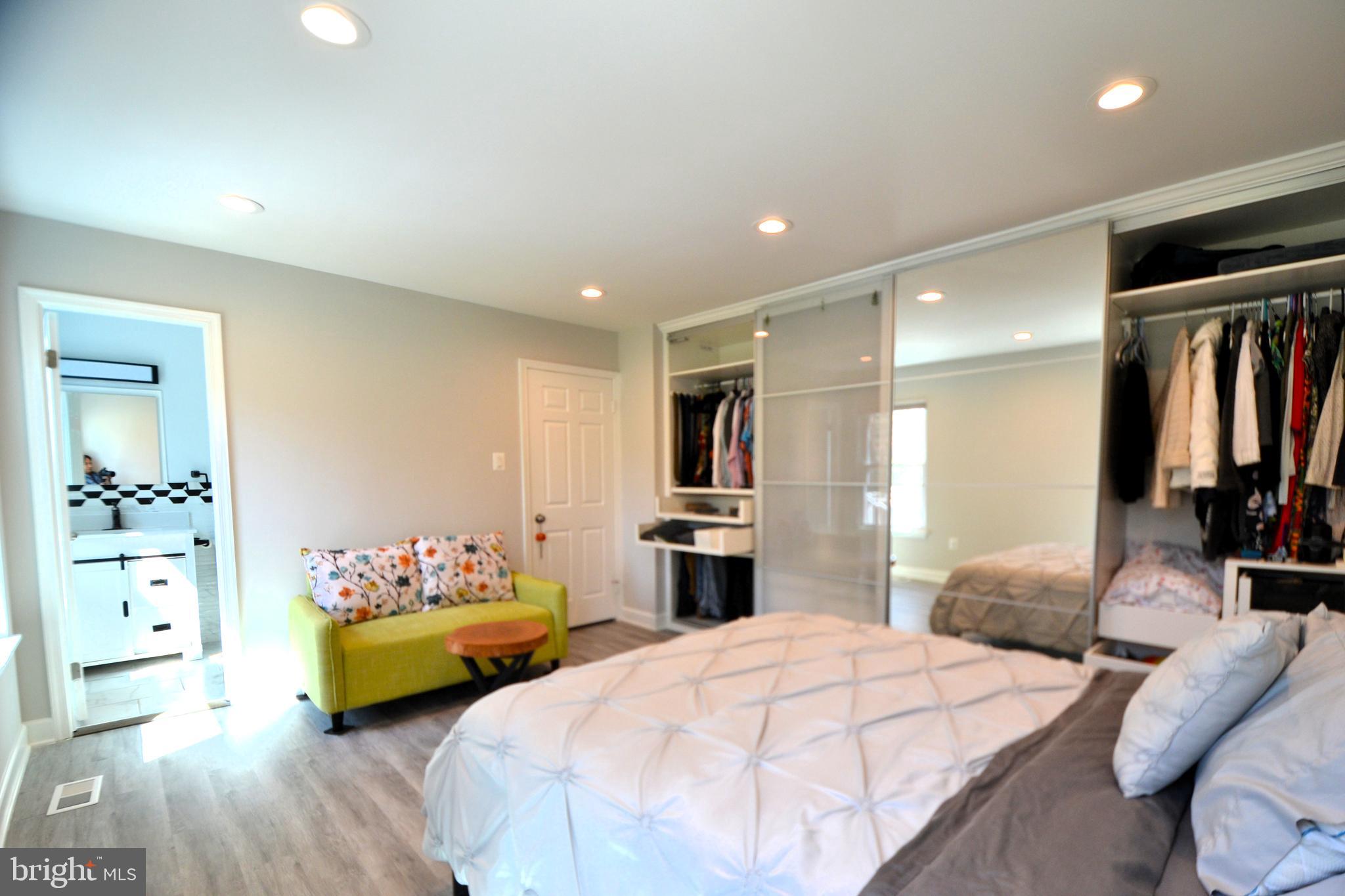 BURKE CENTRE - Residential