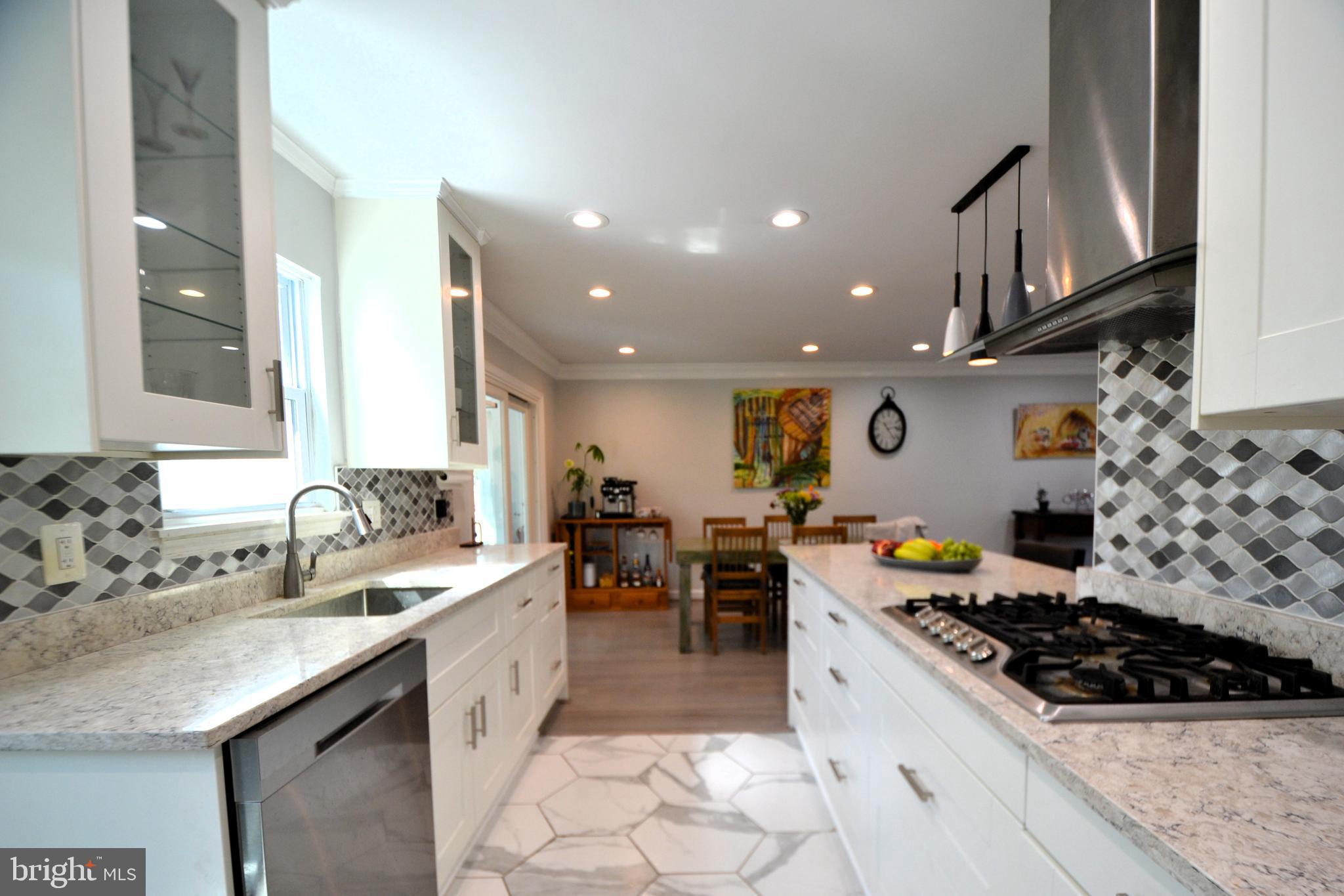 BURKE CENTRE - Residential