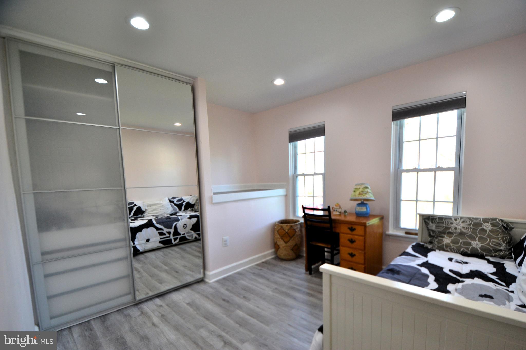 BURKE CENTRE - Residential