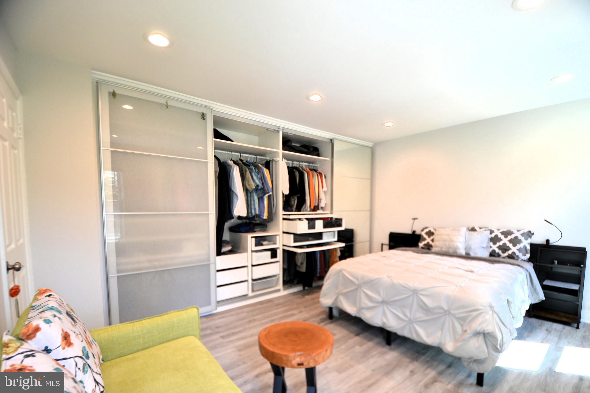 BURKE CENTRE - Residential