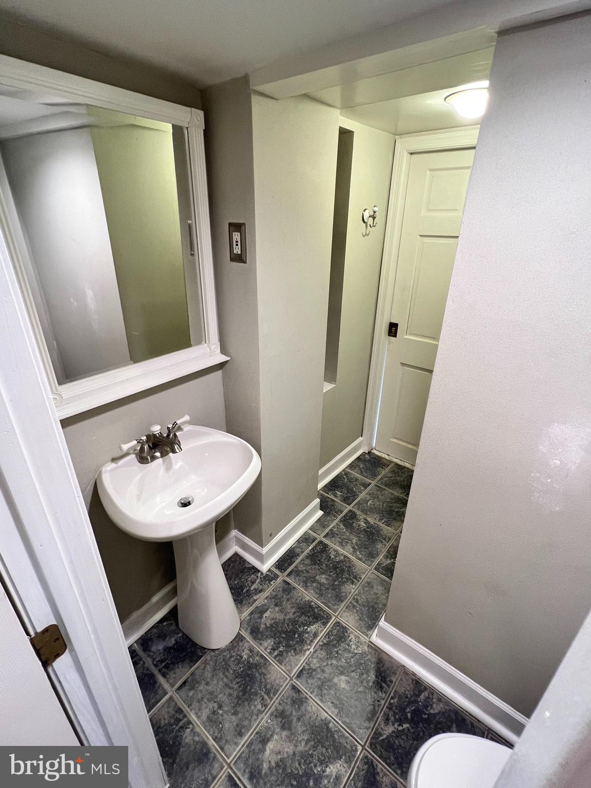 RODGERS FORGE - Residential Lease