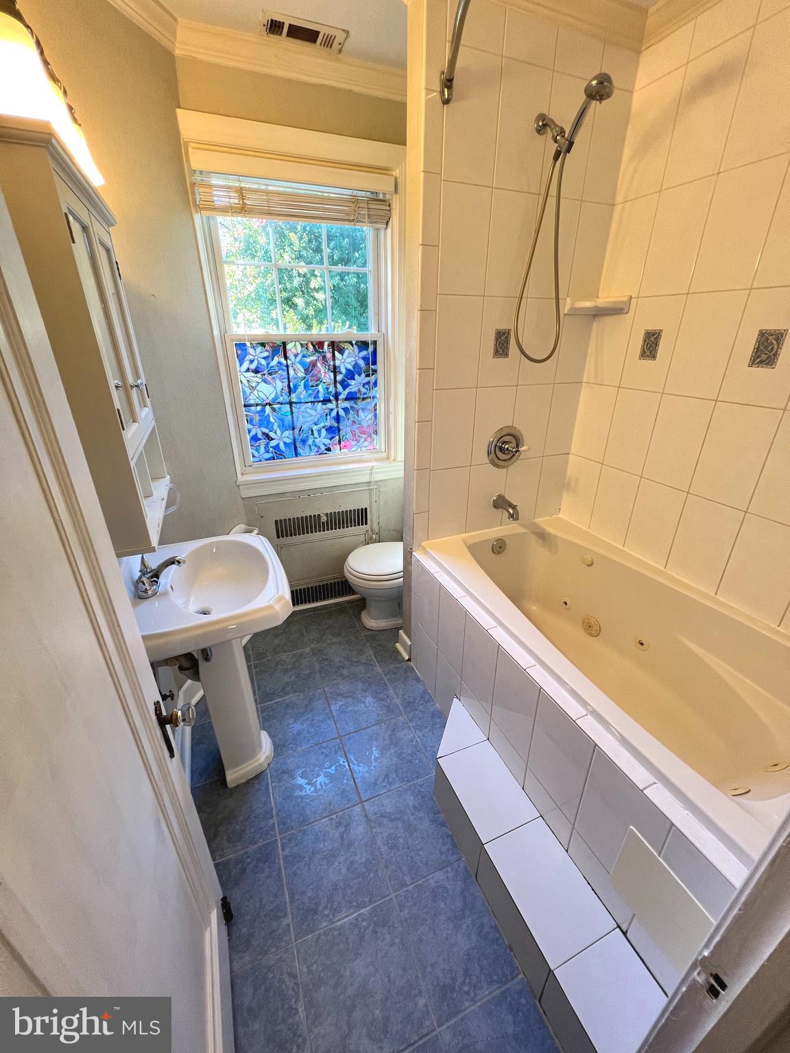 RODGERS FORGE - Residential Lease