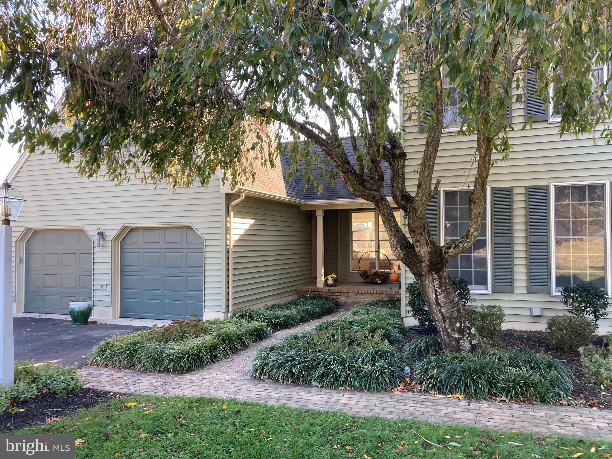 1419 POND RIDGE DRIVE