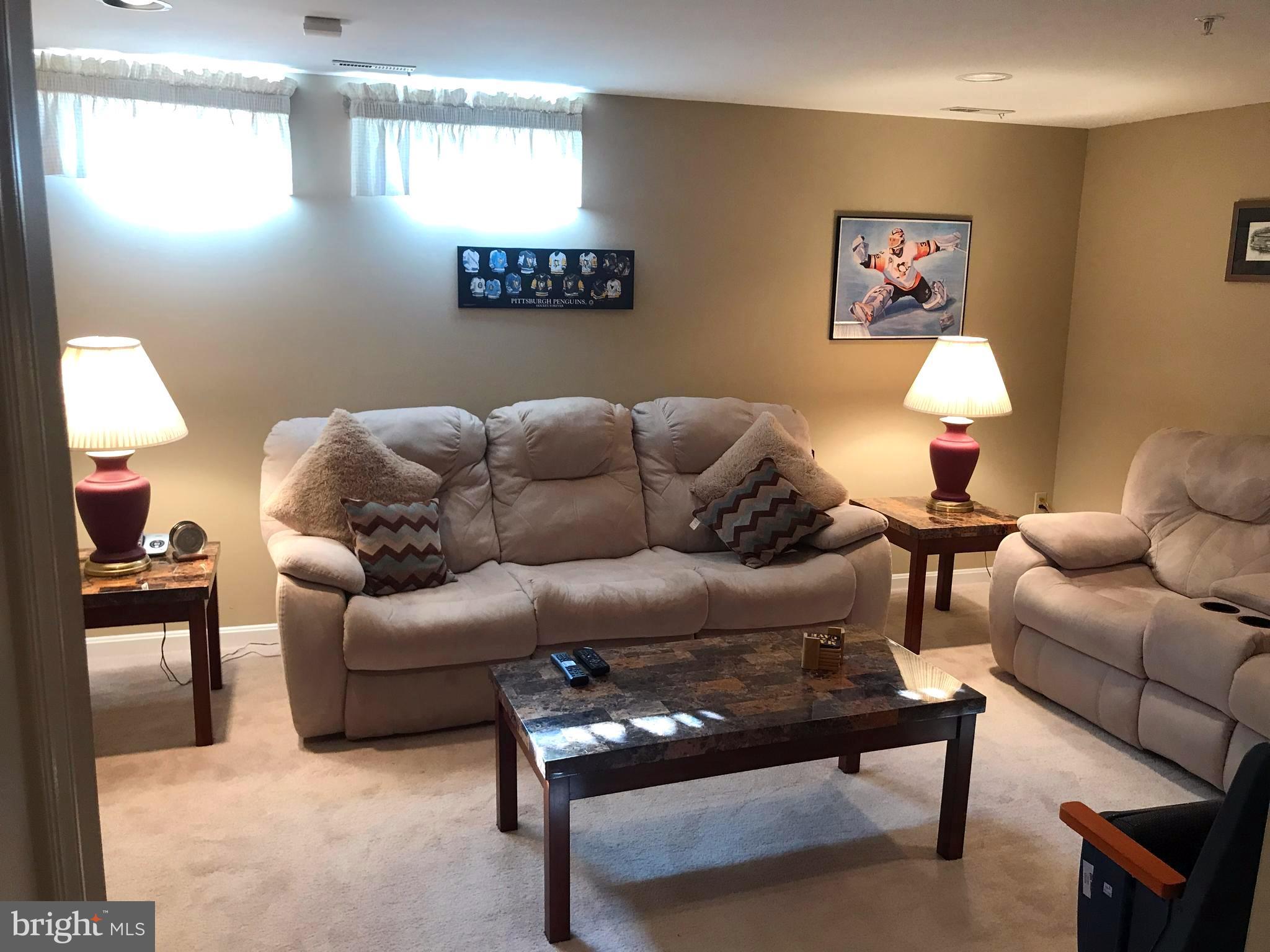 BROOKE MANOR FARMS - Residential