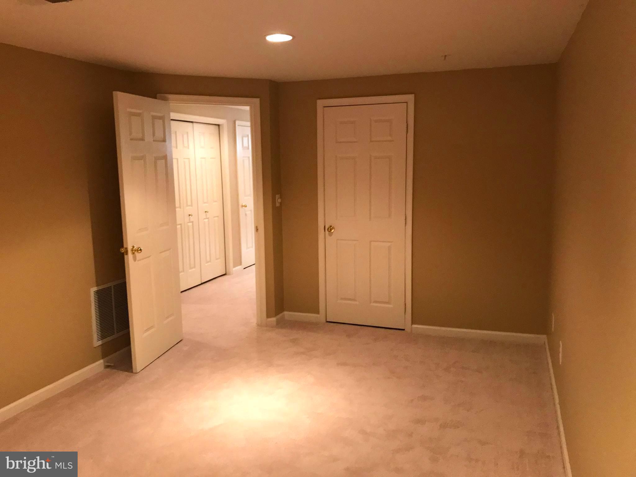 BROOKE MANOR FARMS - Residential