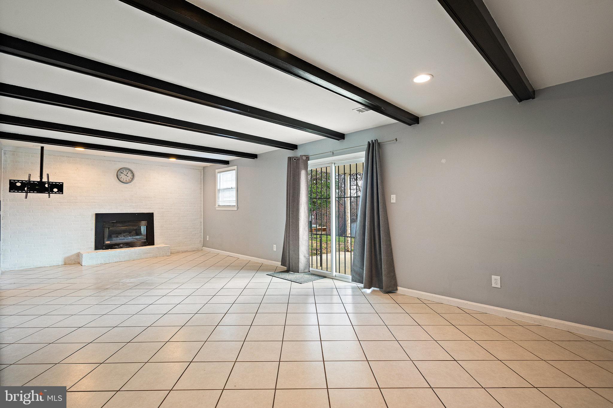 HILLCREST HEIGHTS - Residential Lease