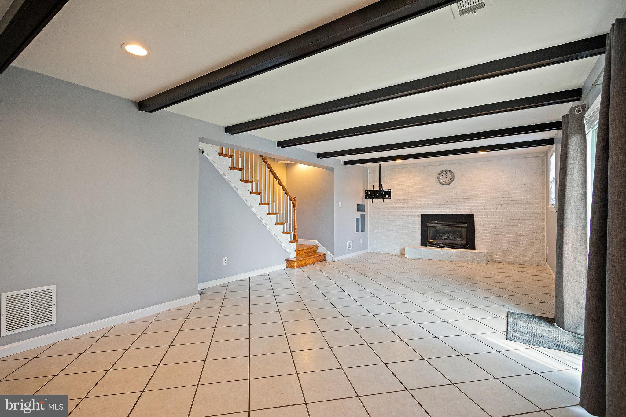 HILLCREST HEIGHTS - Residential Lease