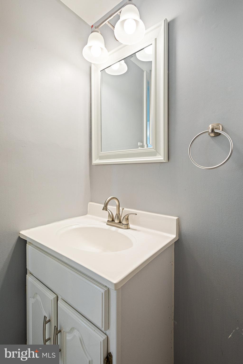 HILLCREST HEIGHTS - Residential Lease