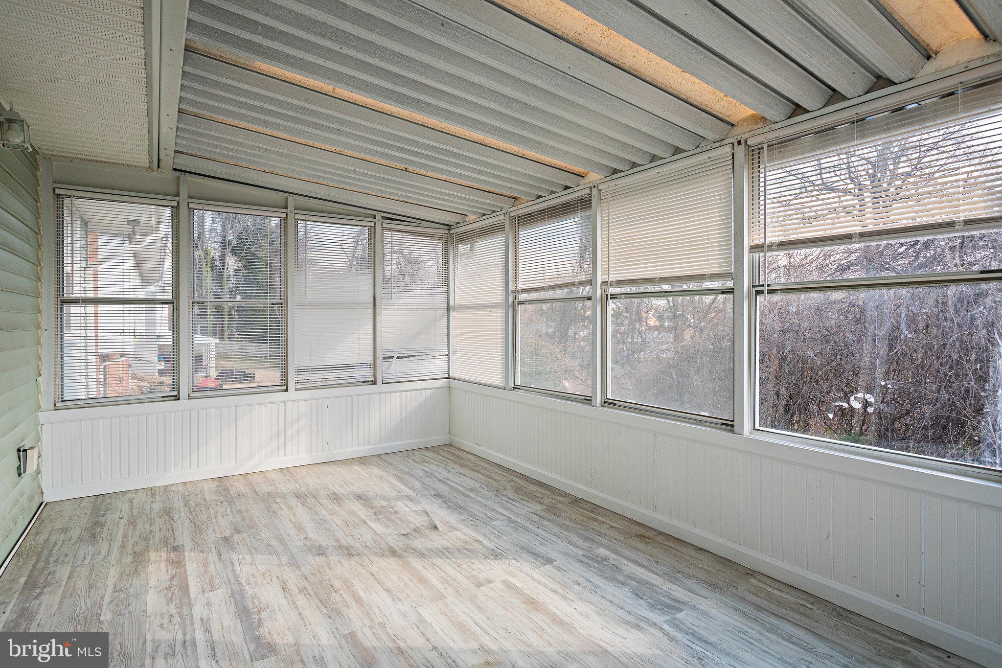 HILLCREST HEIGHTS - Residential Lease