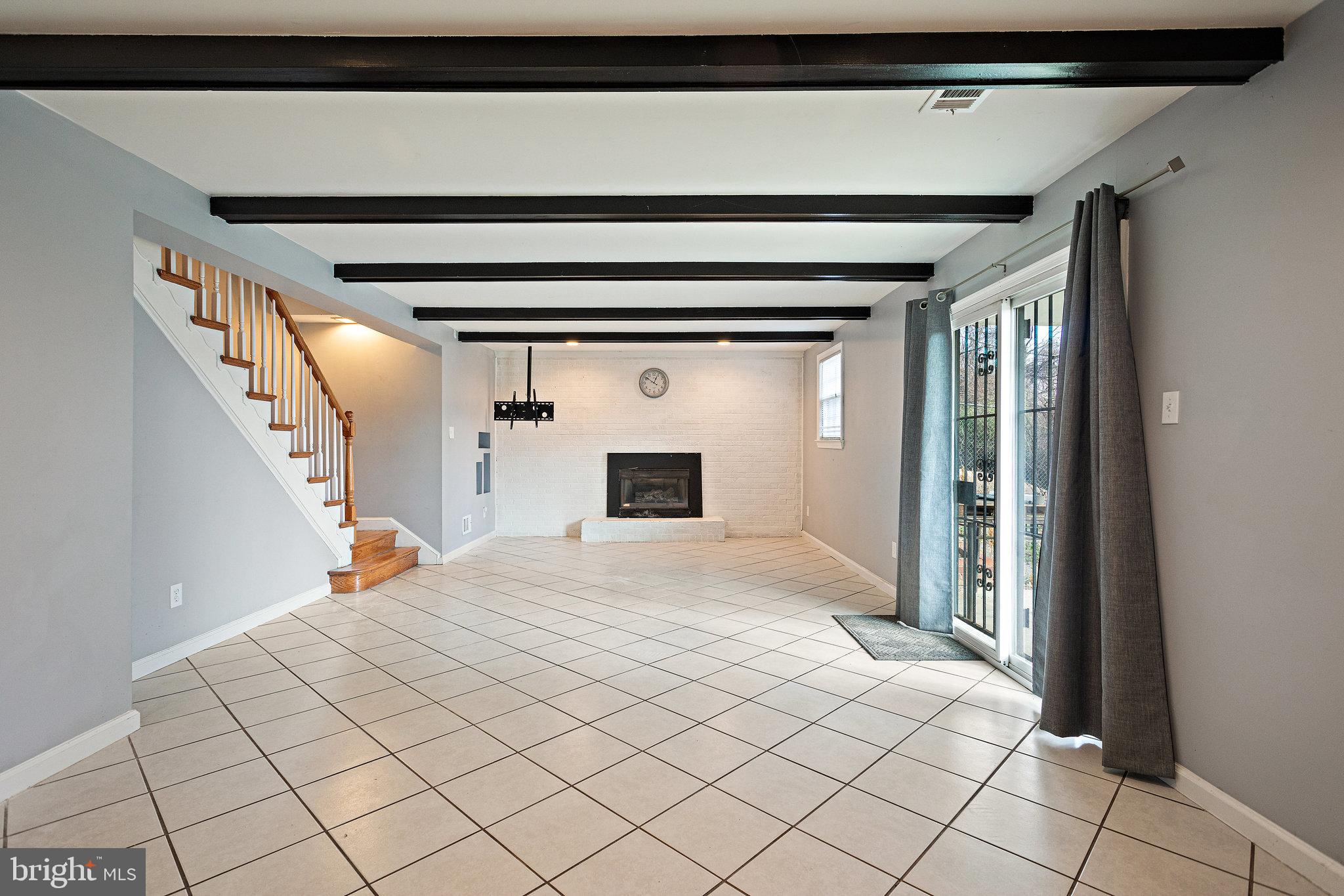 HILLCREST HEIGHTS - Residential Lease