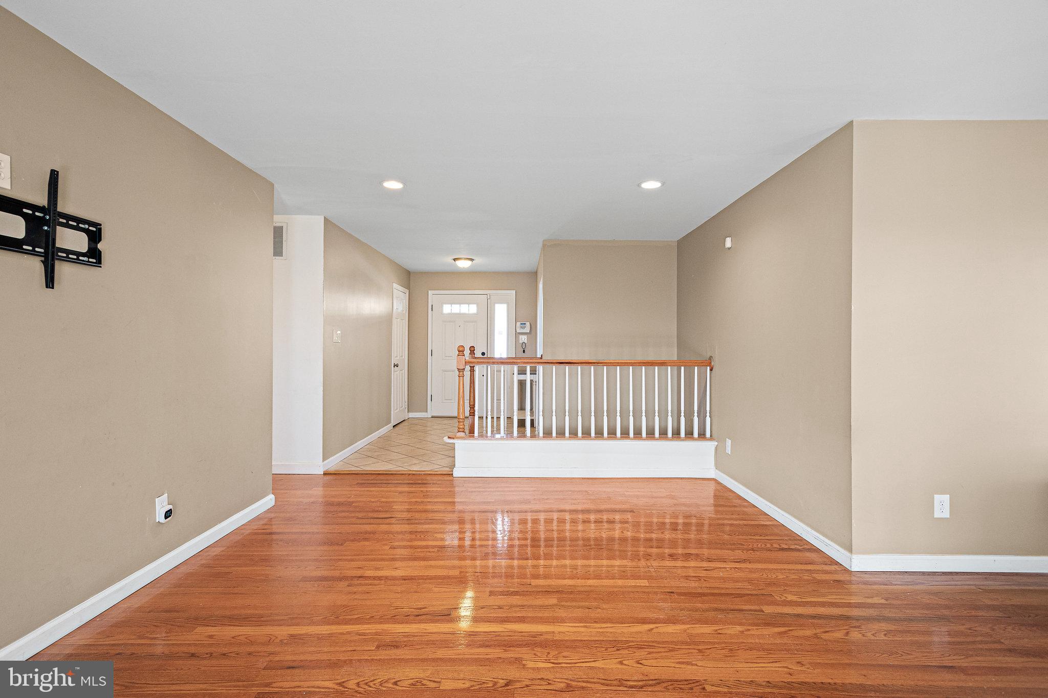 HILLCREST HEIGHTS - Residential Lease