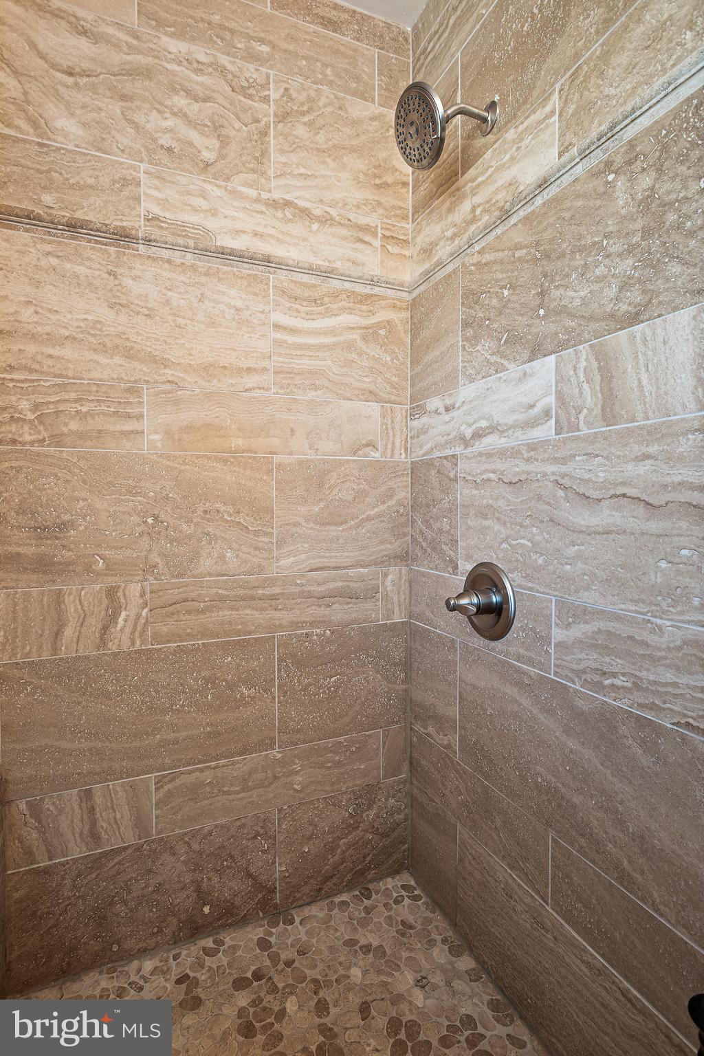 HILLCREST HEIGHTS - Residential Lease