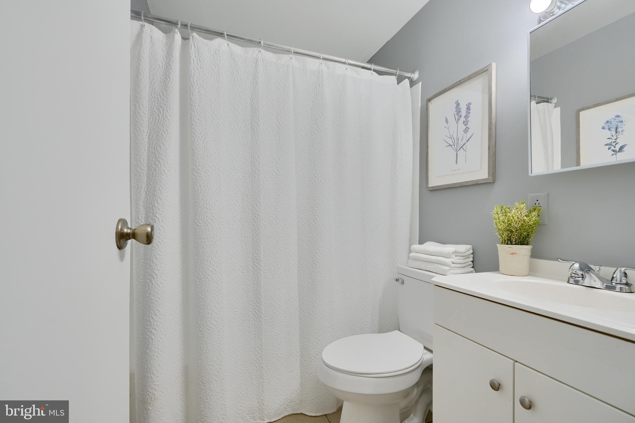 WINDMILL SQUARE - Residential