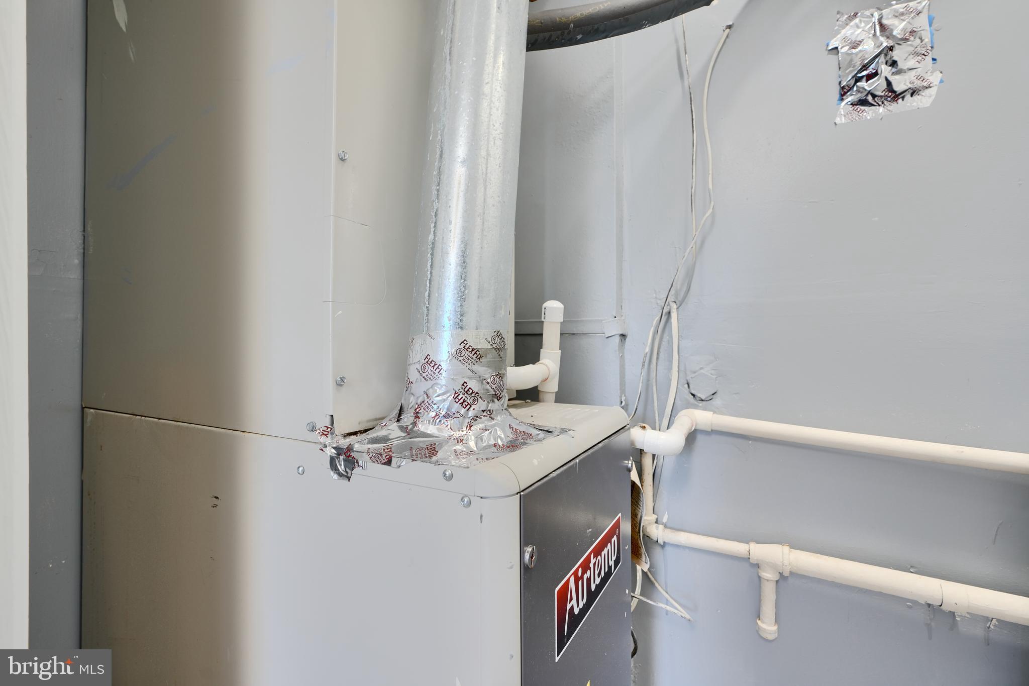 WINDMILL SQUARE - Residential