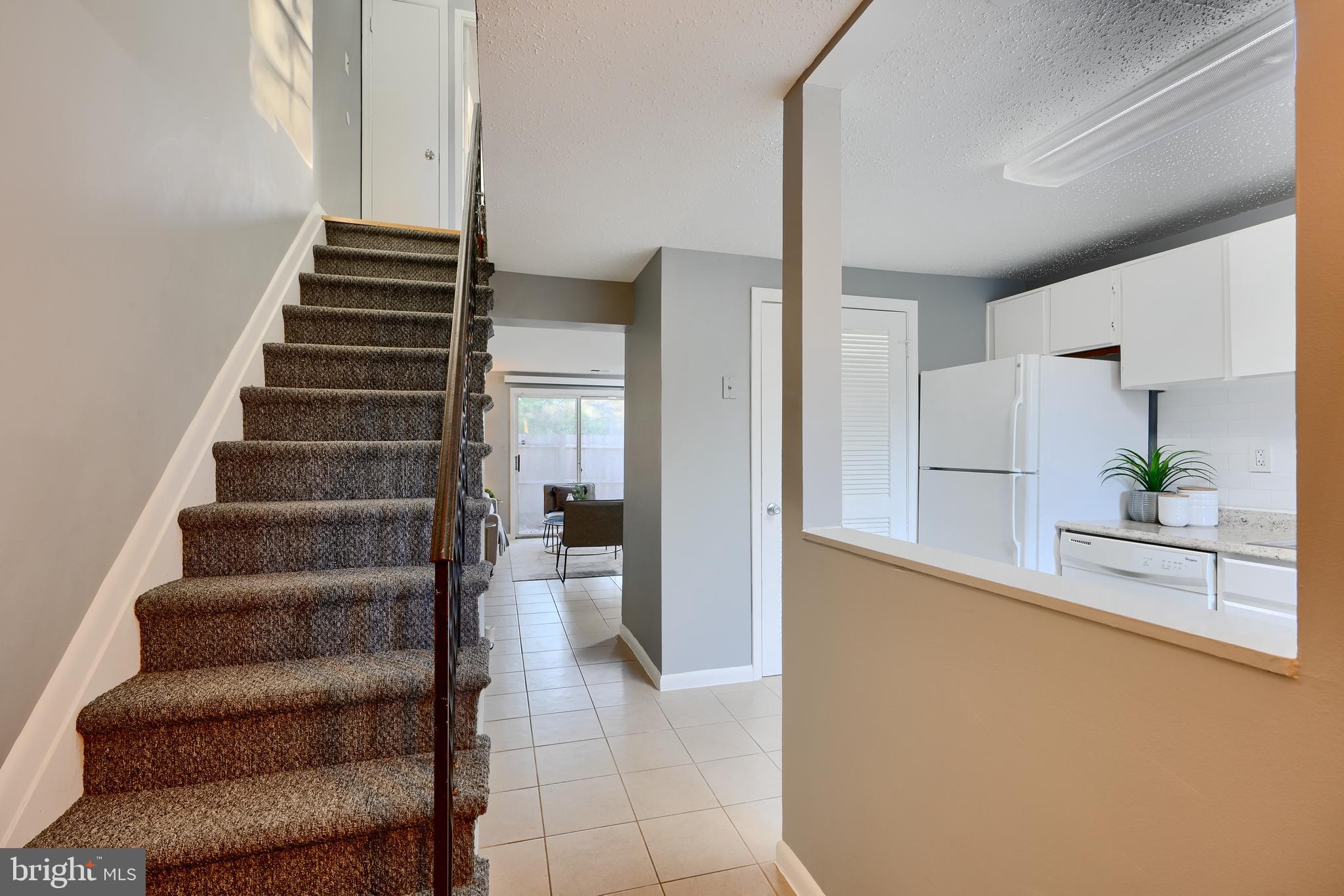 WINDMILL SQUARE - Residential