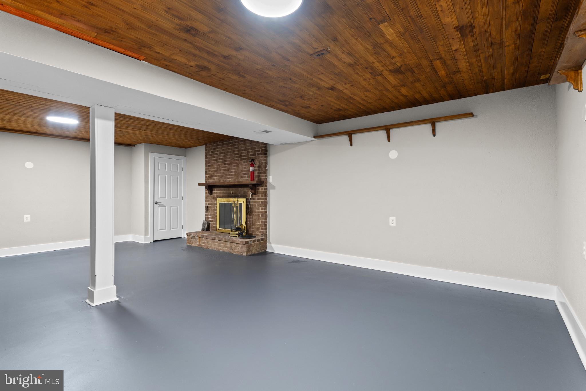 WEST FREDERICK HEIGHTS - Residential