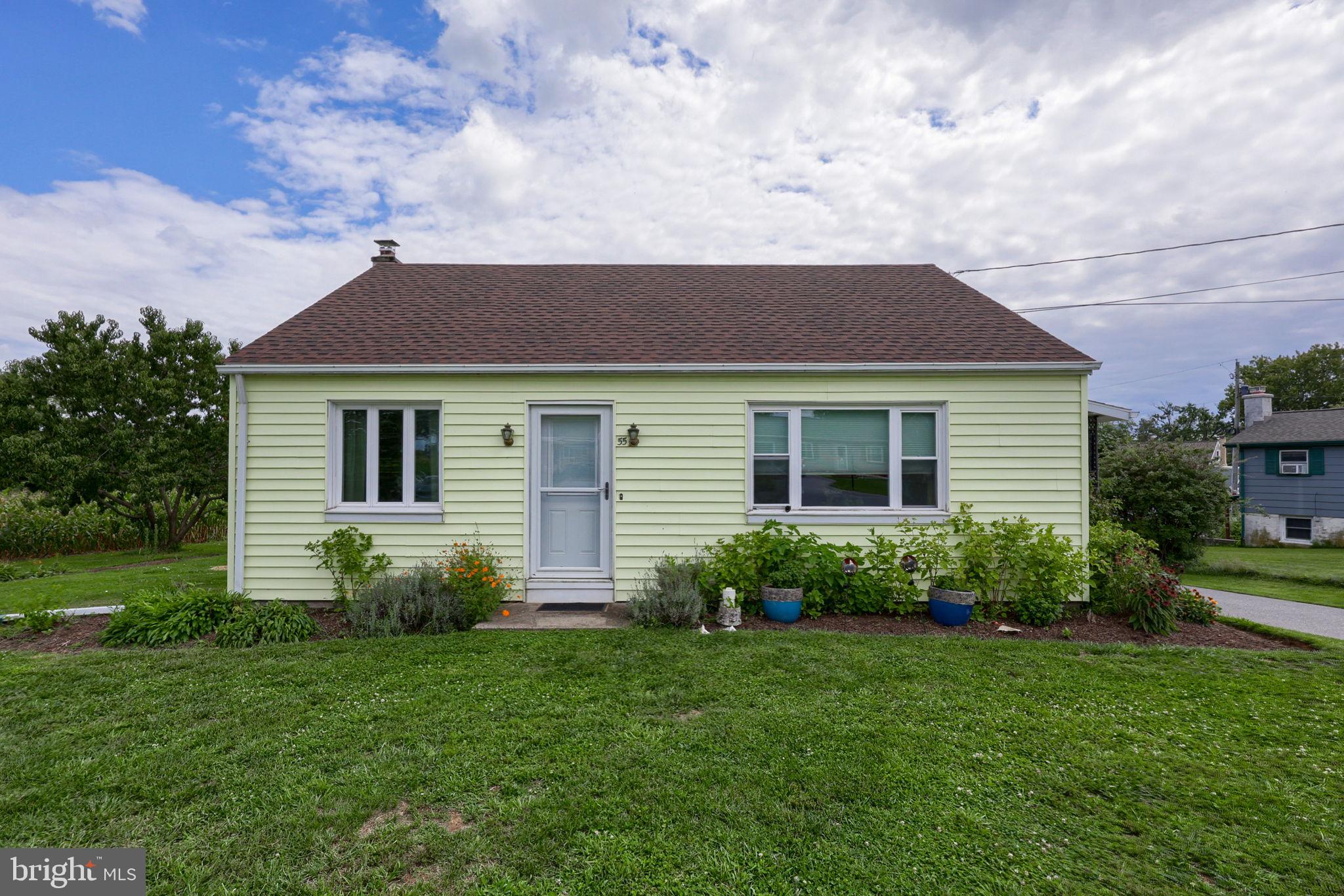 55 LARKSPUR LN