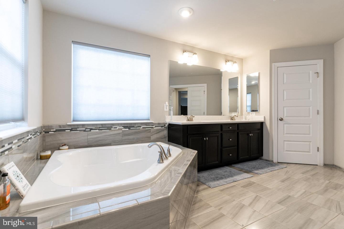 VILLAGES OF SAVANNAH - Residential Lease