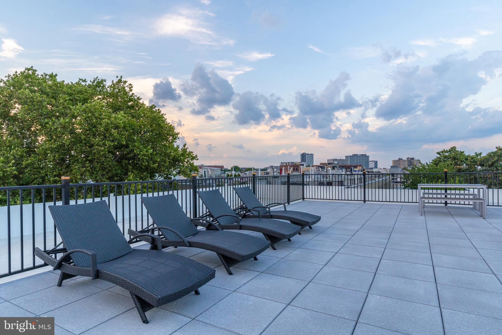 FAIRMOUNT - Residential Lease