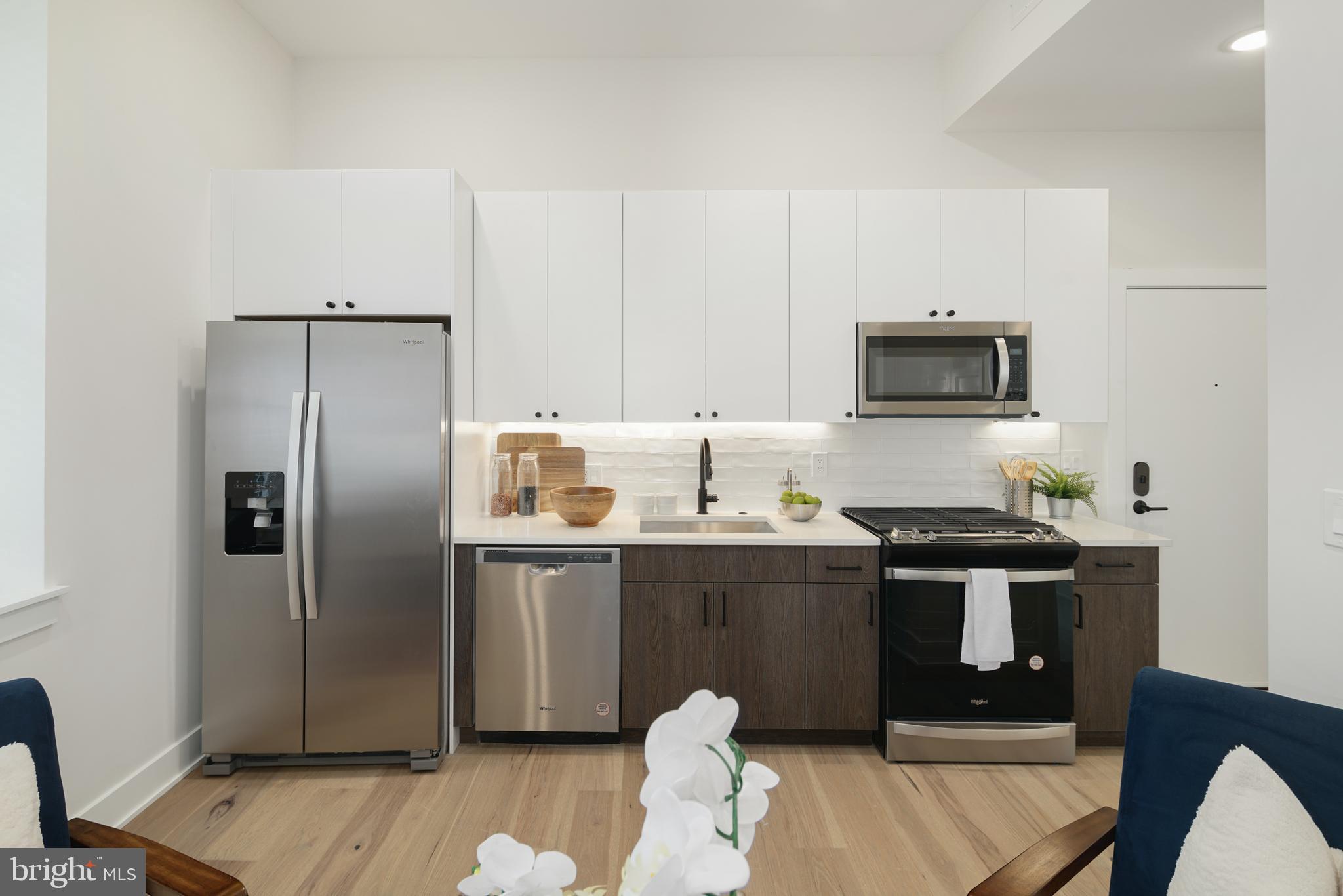 FAIRMOUNT - Residential Lease