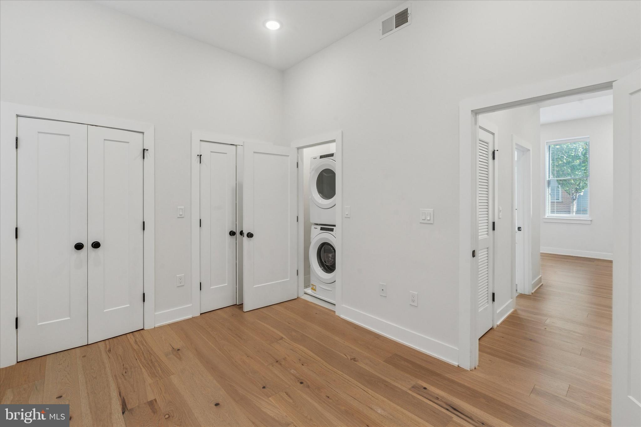 FAIRMOUNT - Residential Lease