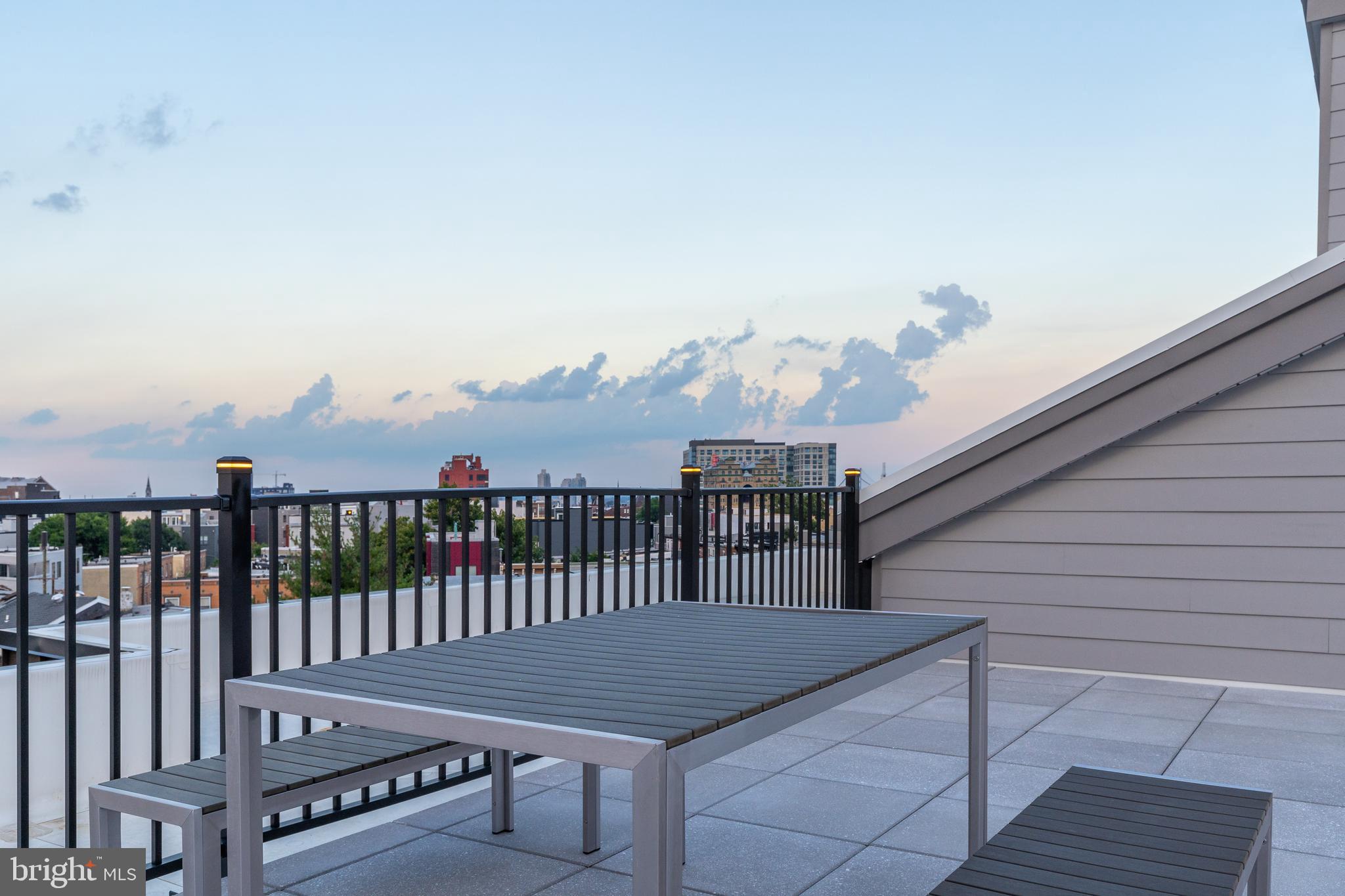 FAIRMOUNT - Residential Lease