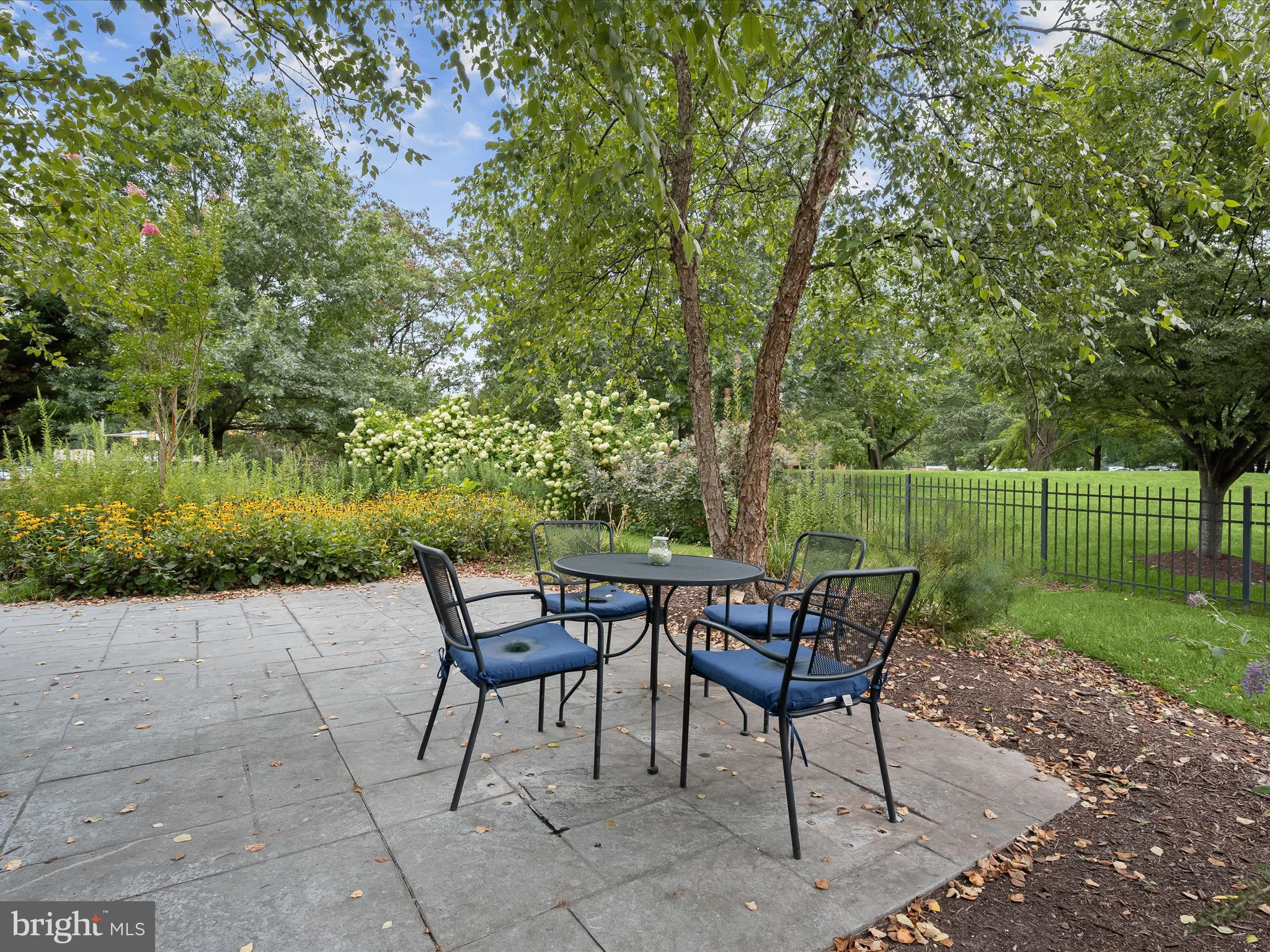 TOWN CENTER - Residential