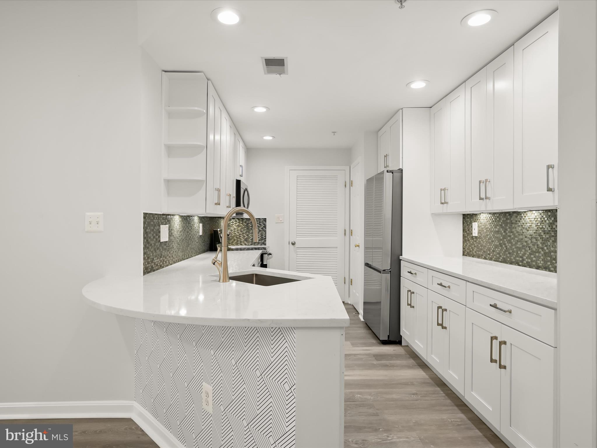 TOWN CENTER - Residential