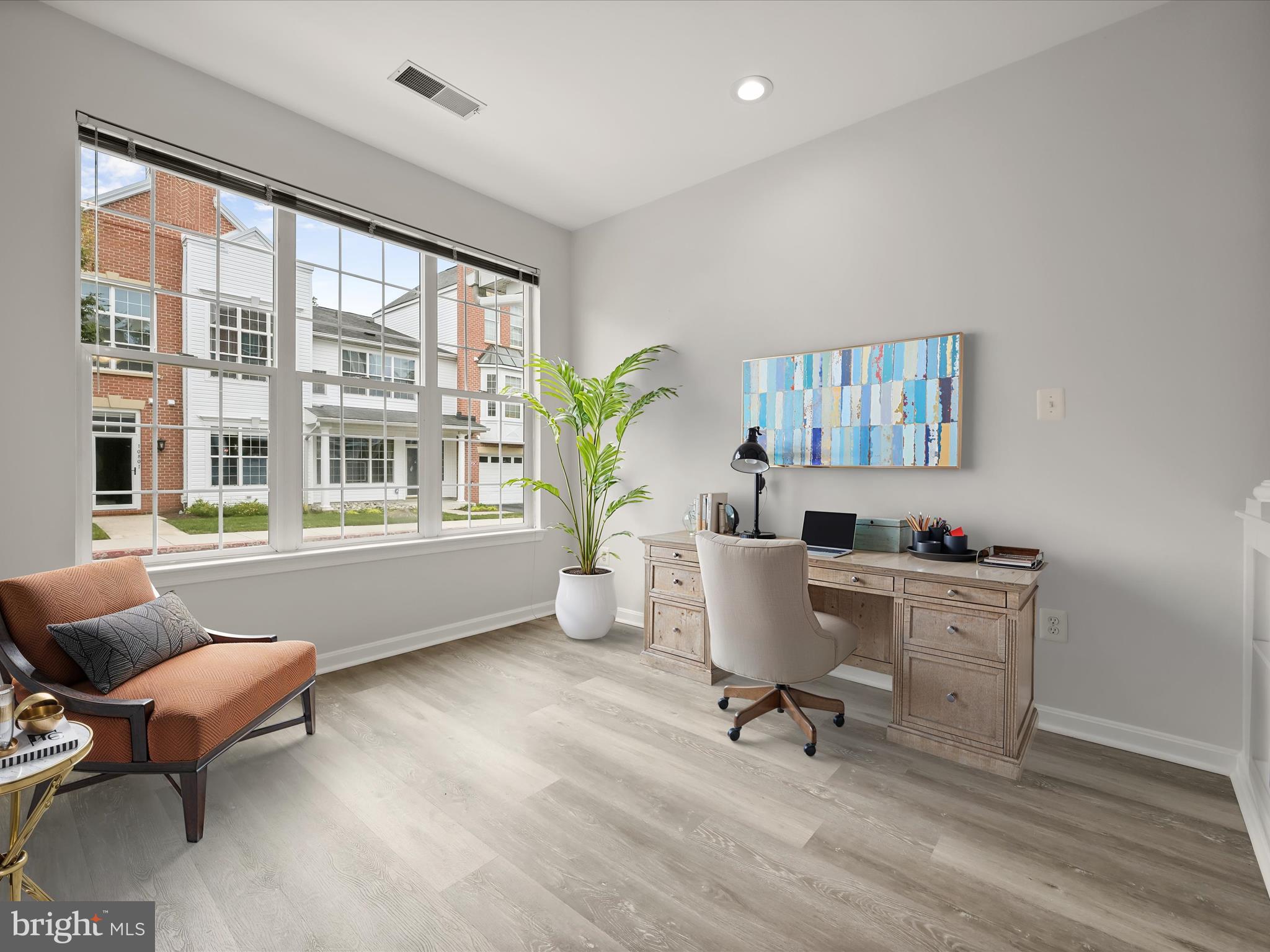 TOWN CENTER - Residential