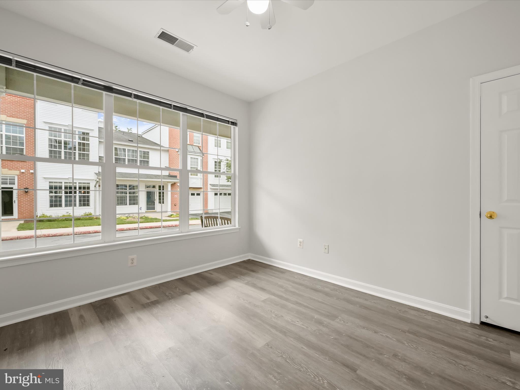 TOWN CENTER - Residential