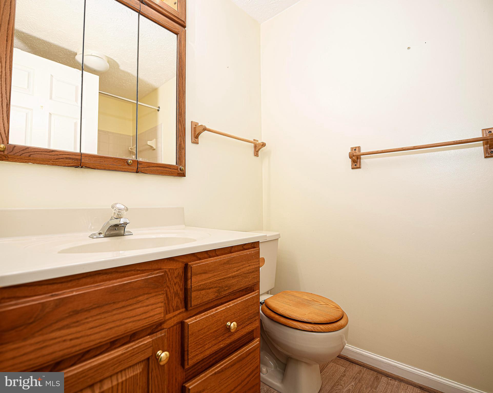 WOODBRIDGE CENTER - Residential