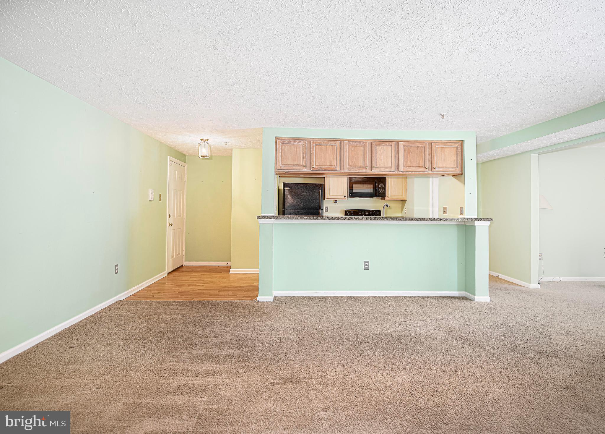 WOODBRIDGE CENTER - Residential