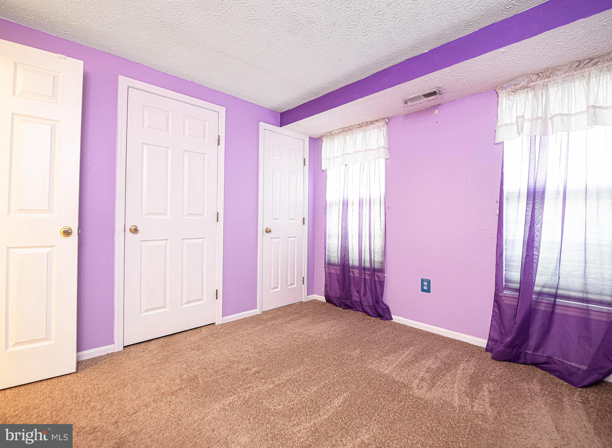 WOODBRIDGE CENTER - Residential