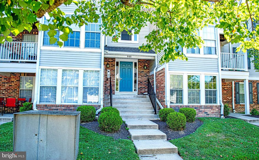 Wonderful open floor plan condominium has 2 bedrooms, and 2 full baths. Sunroom with walkout, private patio and is convenient to shopping, and restaurants. This community includes a pool, tennis courts, playground and clubhouse.  Nicely wooded backyards and quiet to traffic with easy commuting. Condominium dues include water, trash, snow removal, grounds maintenance and common grounds. HOA dues include pool membership. Please keep in mind smaller pets only. Make it yours today!