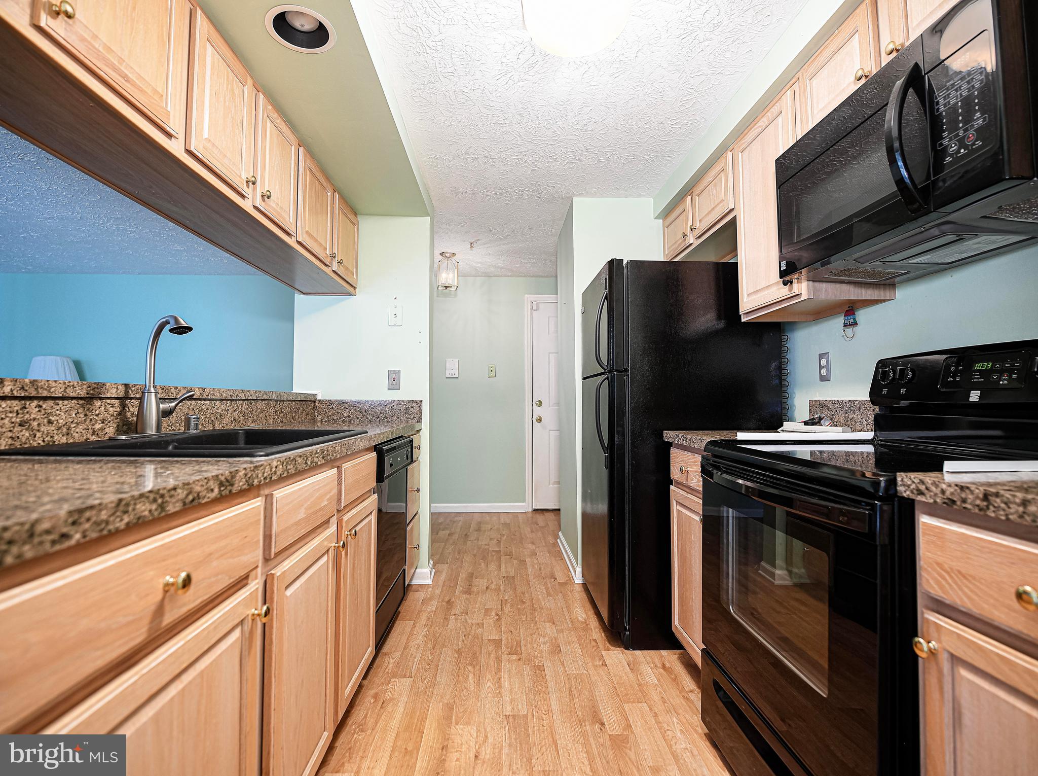 WOODBRIDGE CENTER - Residential