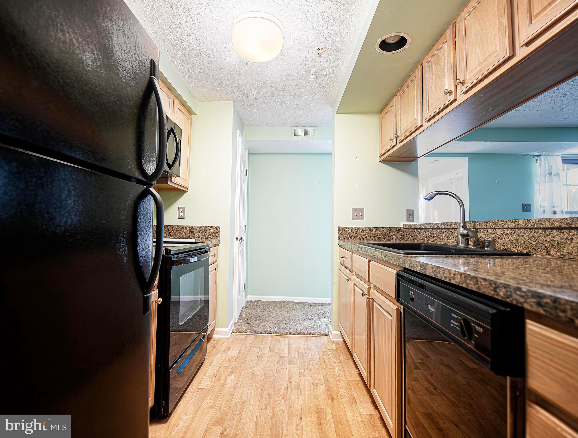 WOODBRIDGE CENTER - Residential