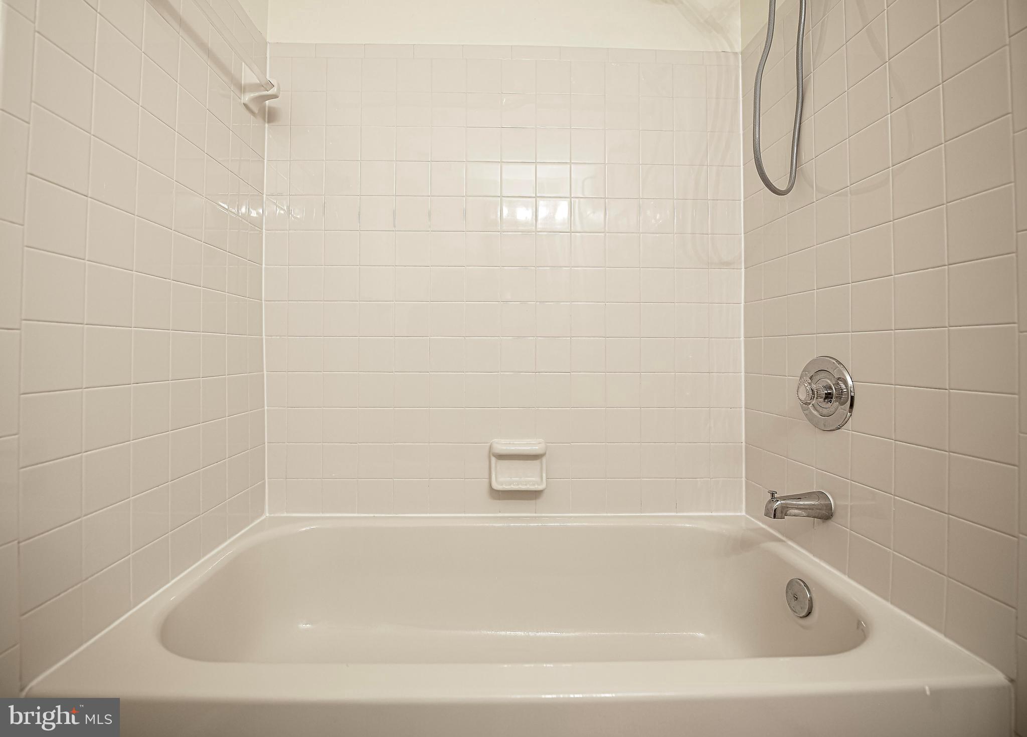 WOODBRIDGE CENTER - Residential